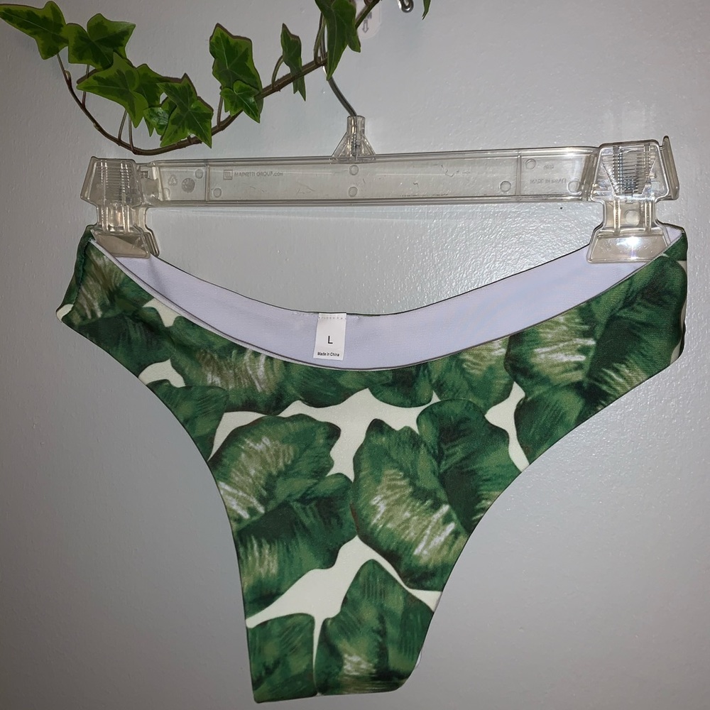 Bikini bottoms